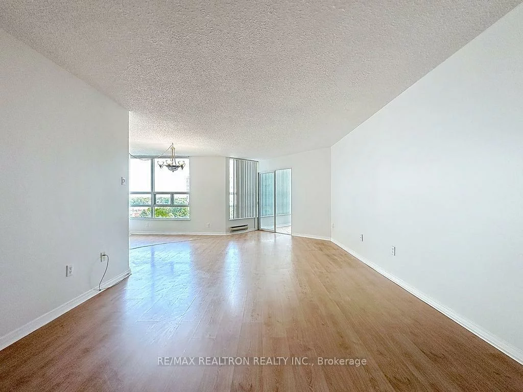 7905, Bayview, Aileen-Willowbrook, Markham