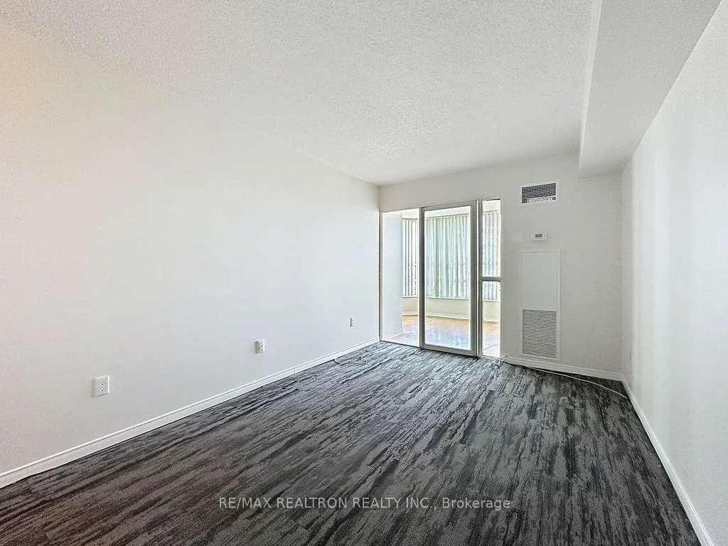 7905, Bayview, Aileen-Willowbrook, Markham