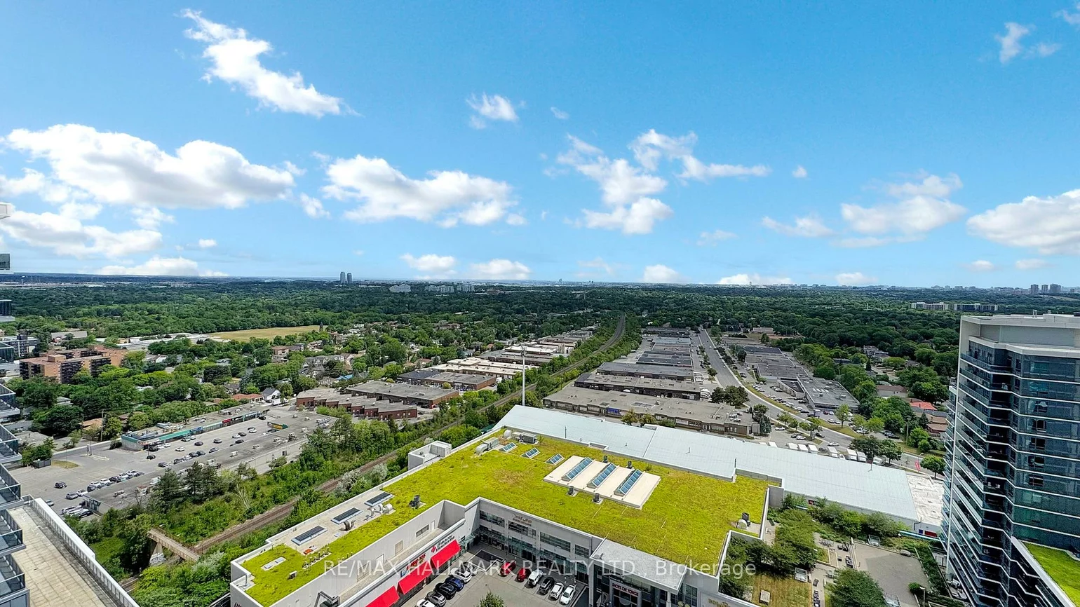 7171, Yonge, Thornhill, Markham