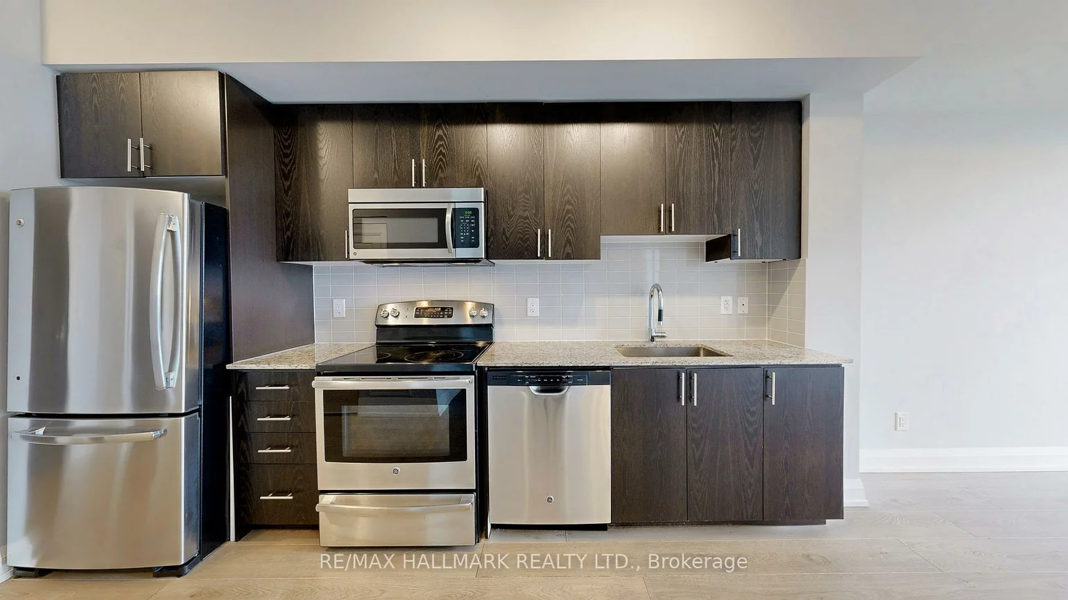 7171, Yonge, Thornhill, Markham