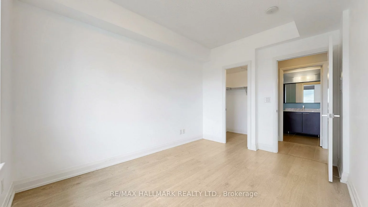 7171, Yonge, Thornhill, Markham