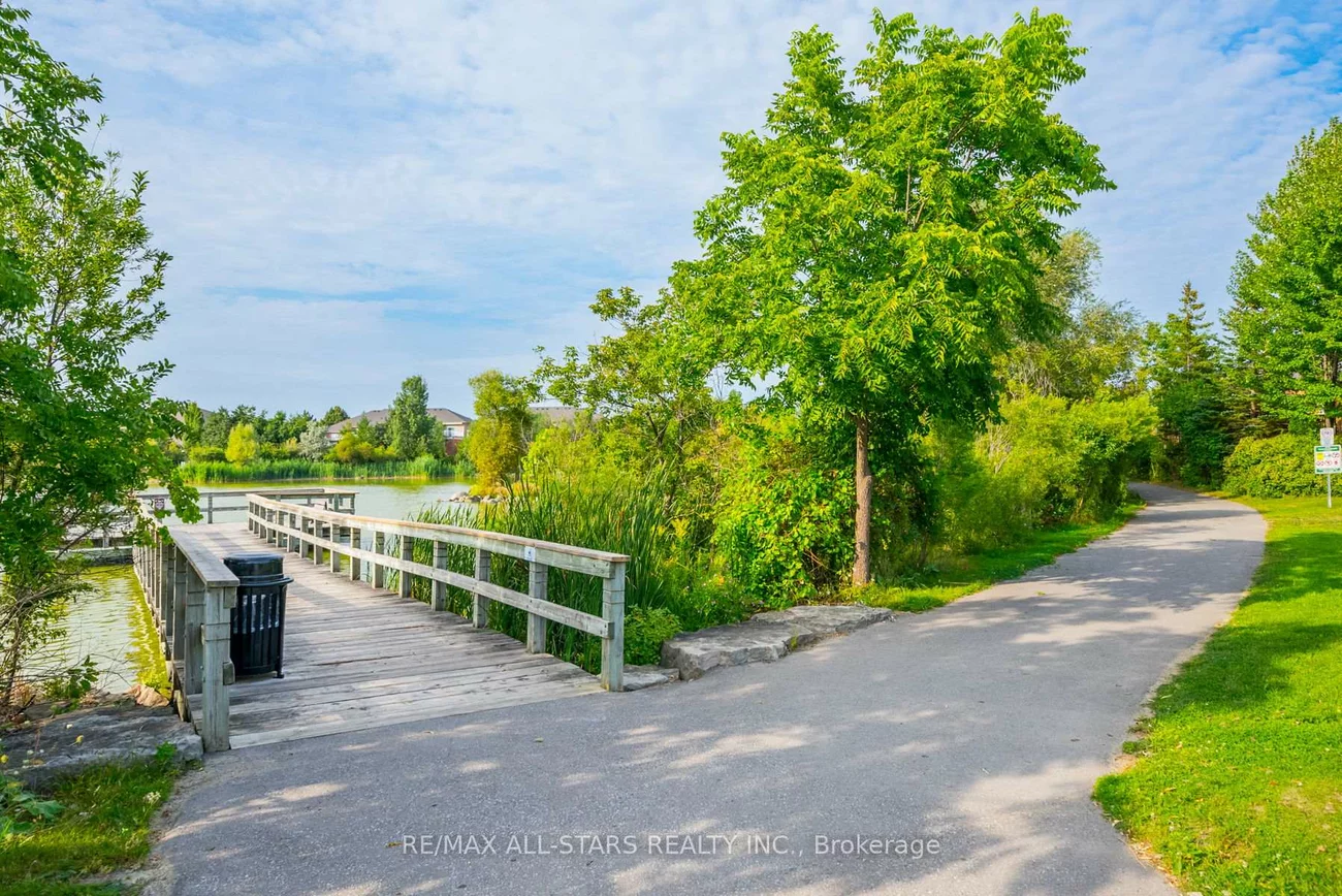 39, Louisbourg, Greensborough, Markham