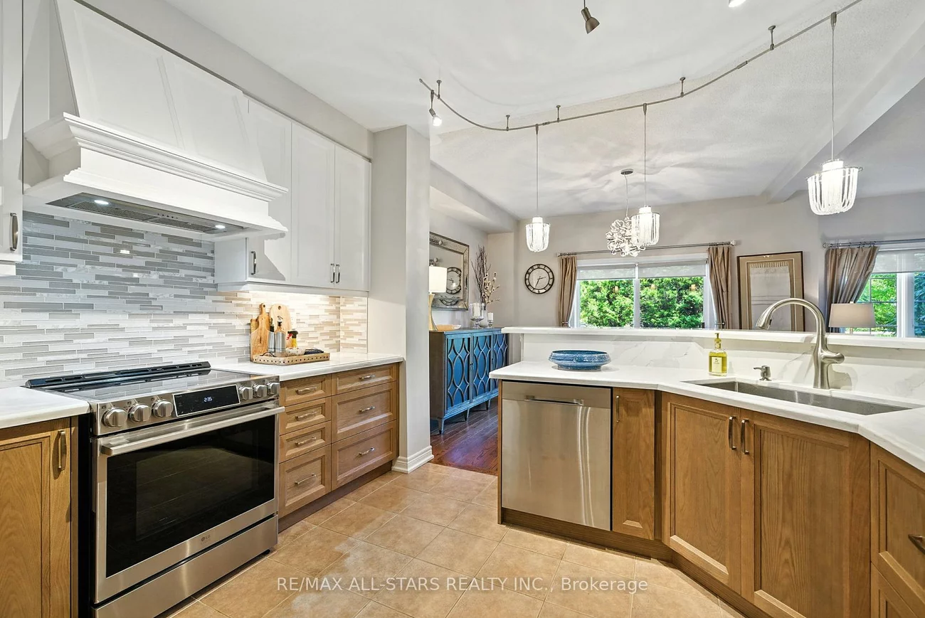 39, Louisbourg, Greensborough, Markham