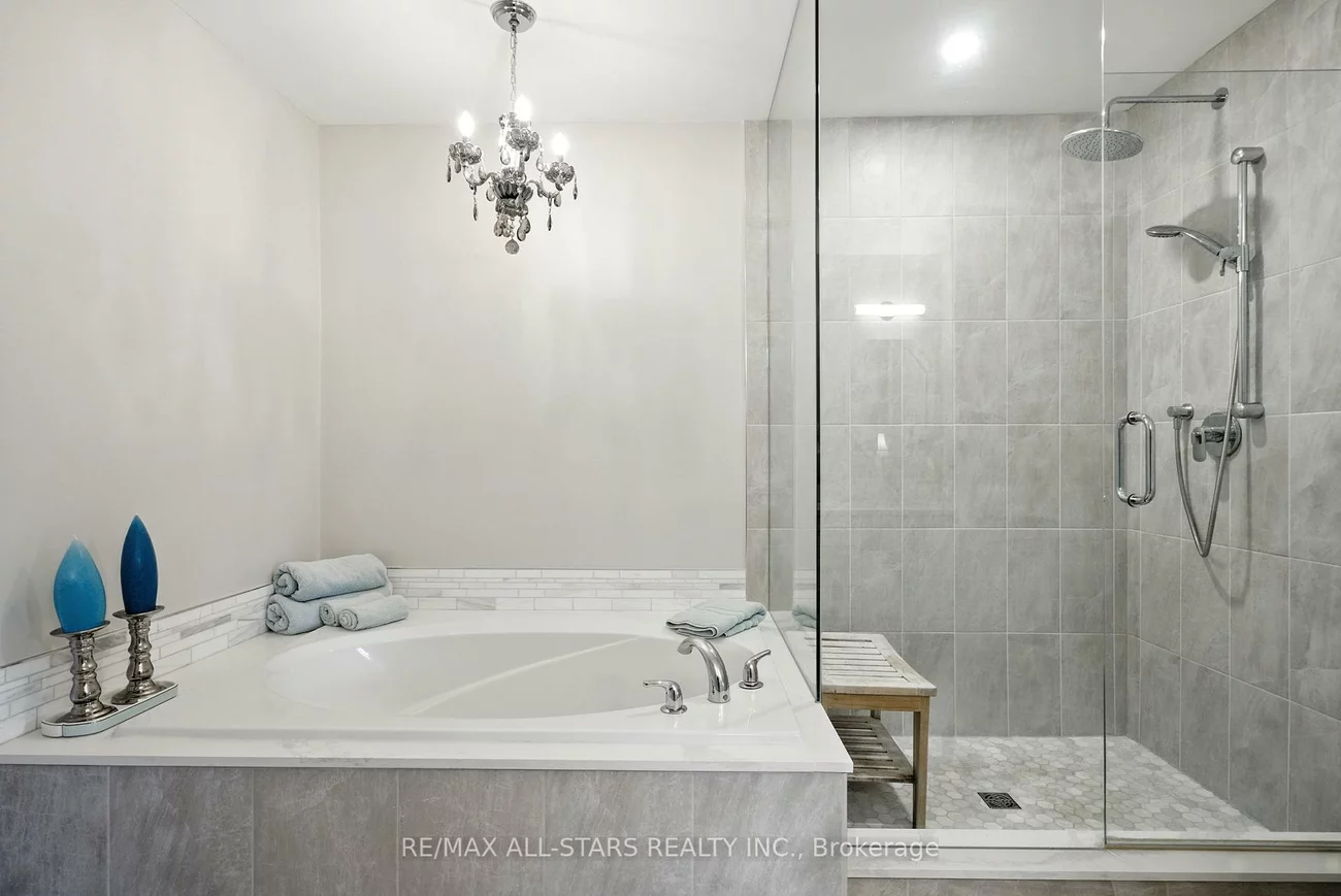 39, Louisbourg, Greensborough, Markham