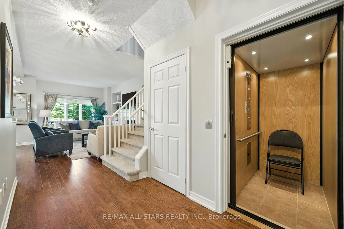 39, Louisbourg, Greensborough, Markham