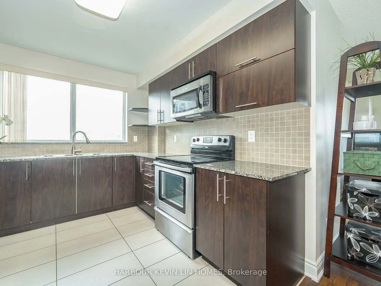 60, South Town Centre, Unionville, Markham