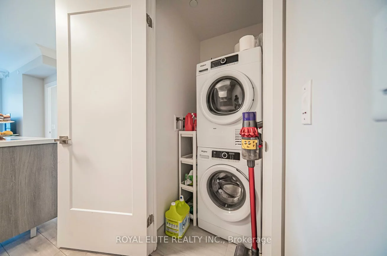 18, Water Walk, Unionville, Markham