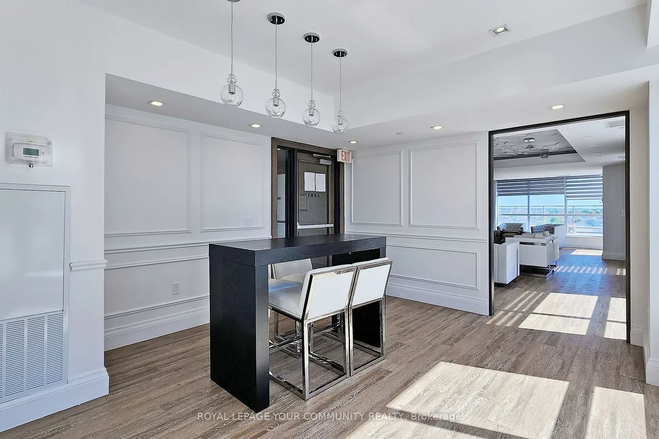 9560, Markham, Wismer, Markham