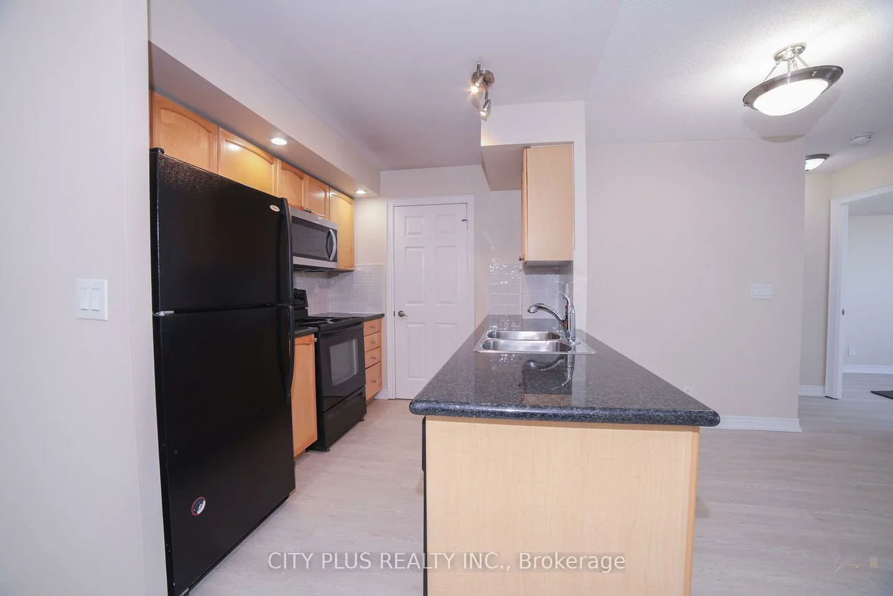 33, Cox, Unionville, Markham