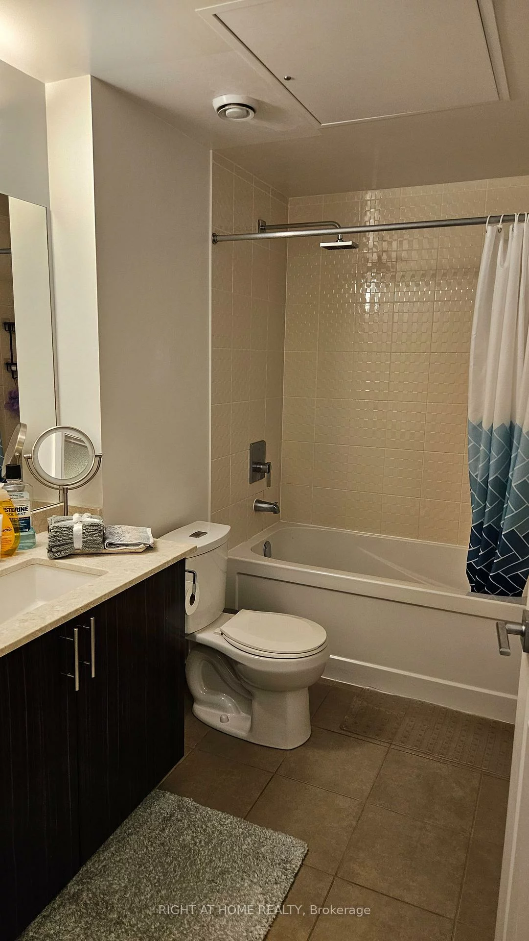 7167, Yonge, Thornhill, Markham