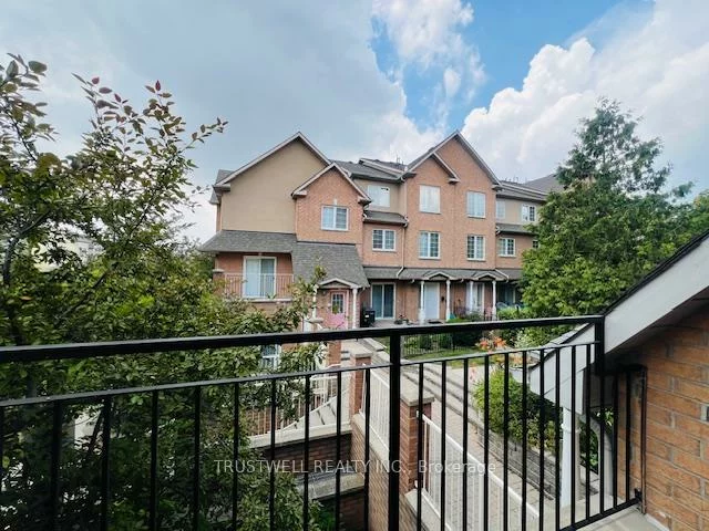 16, Cox, Unionville, Markham