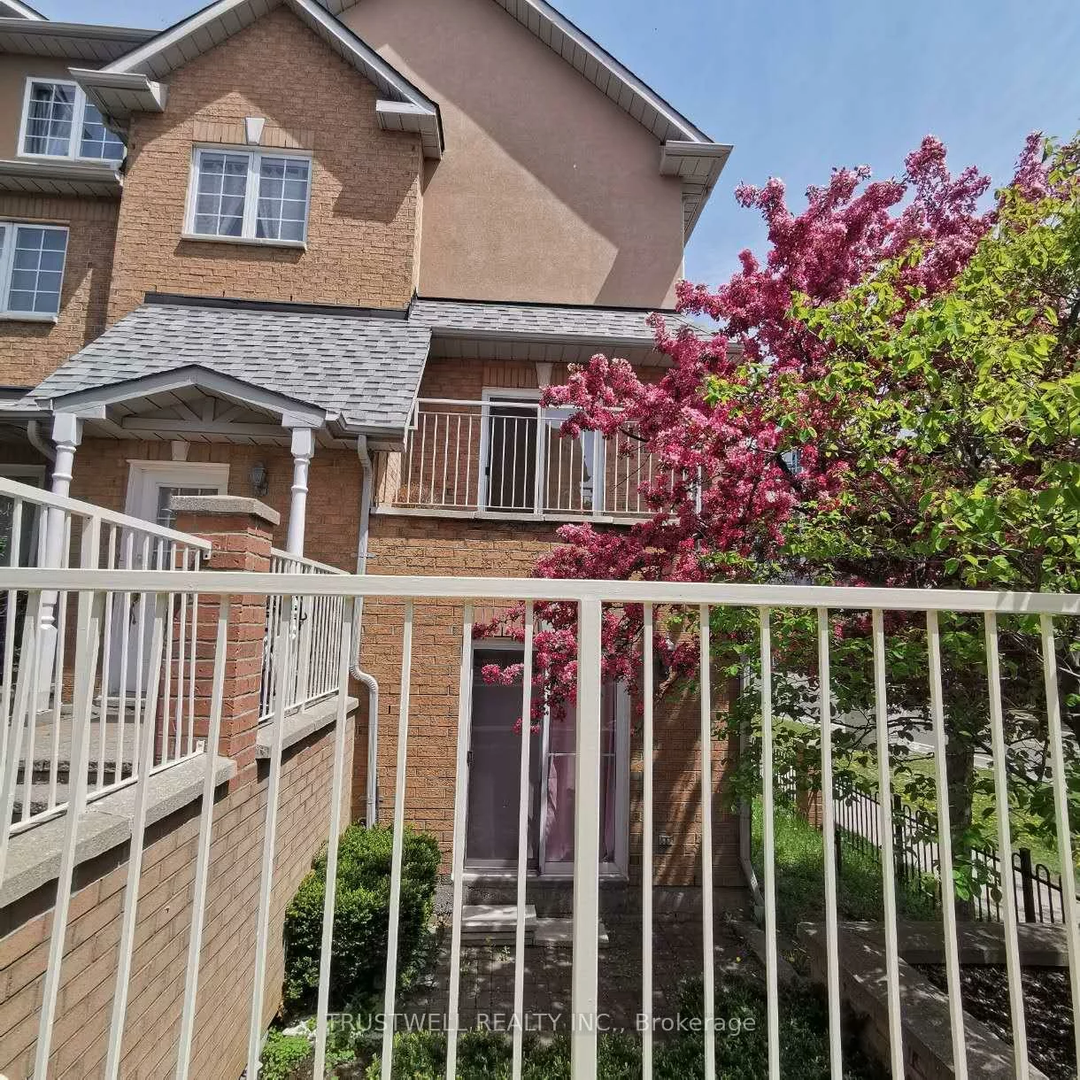 16, Cox, Unionville, Markham