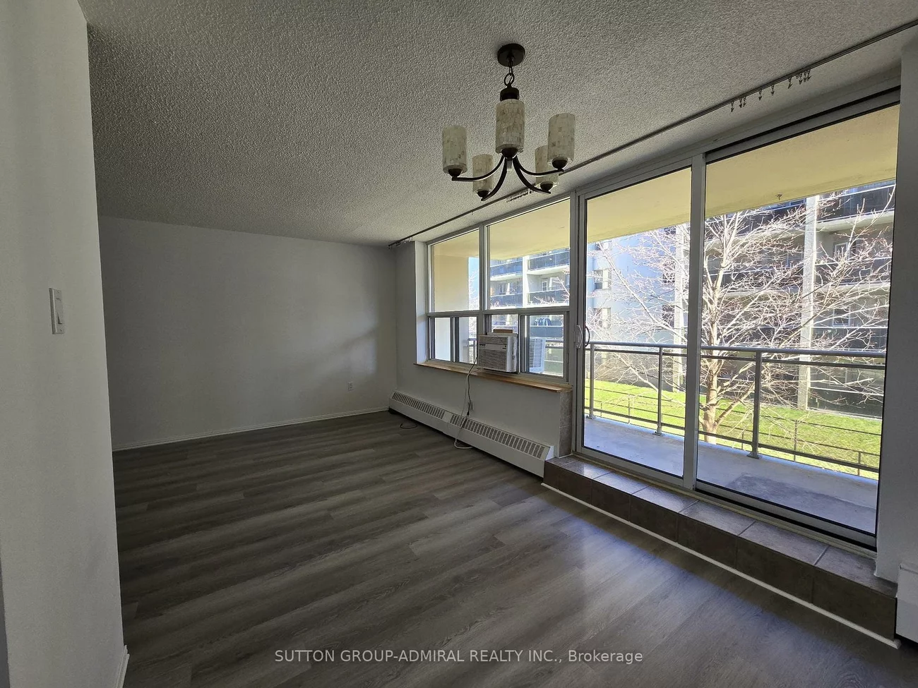 180, Dudley, Thornhill, Markham