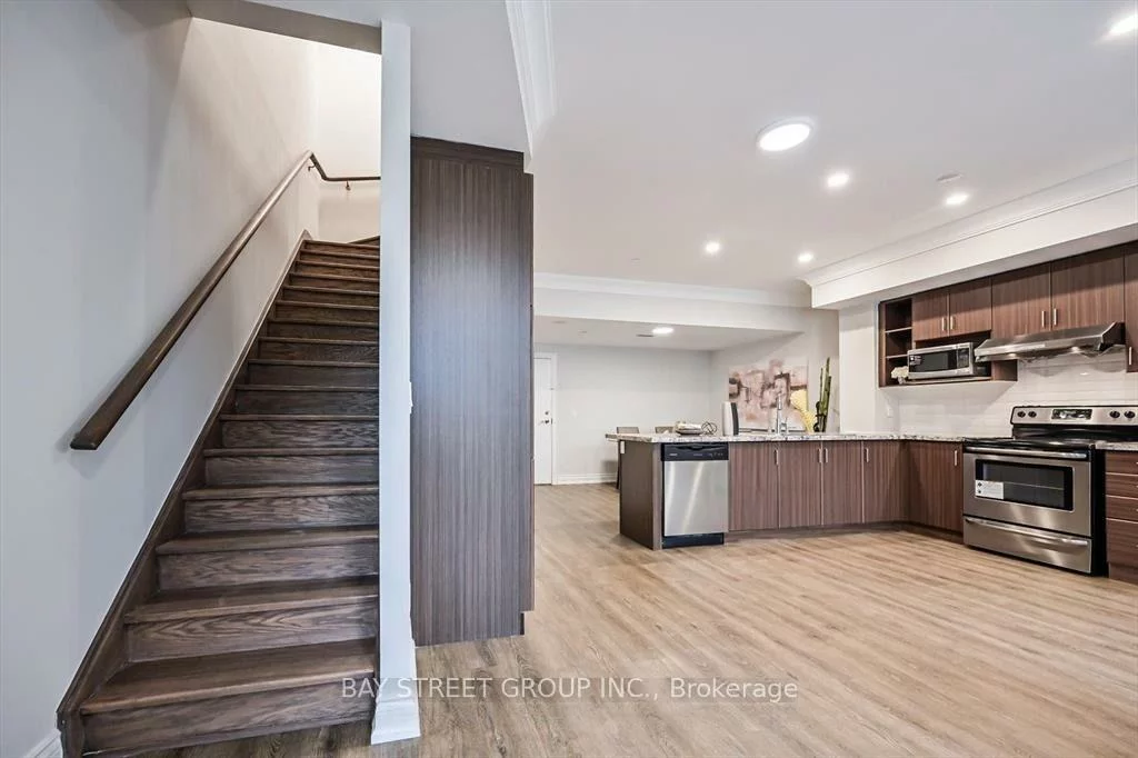 89, SOUTH TOWN CENTRE, Unionville, Markham