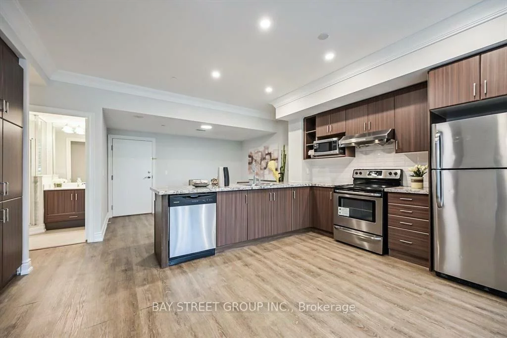 89, SOUTH TOWN CENTRE, Unionville, Markham