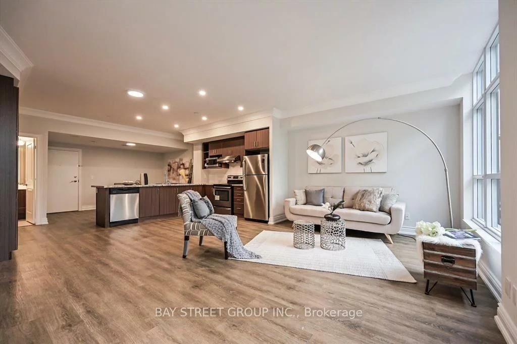 89, SOUTH TOWN CENTRE, Unionville, Markham