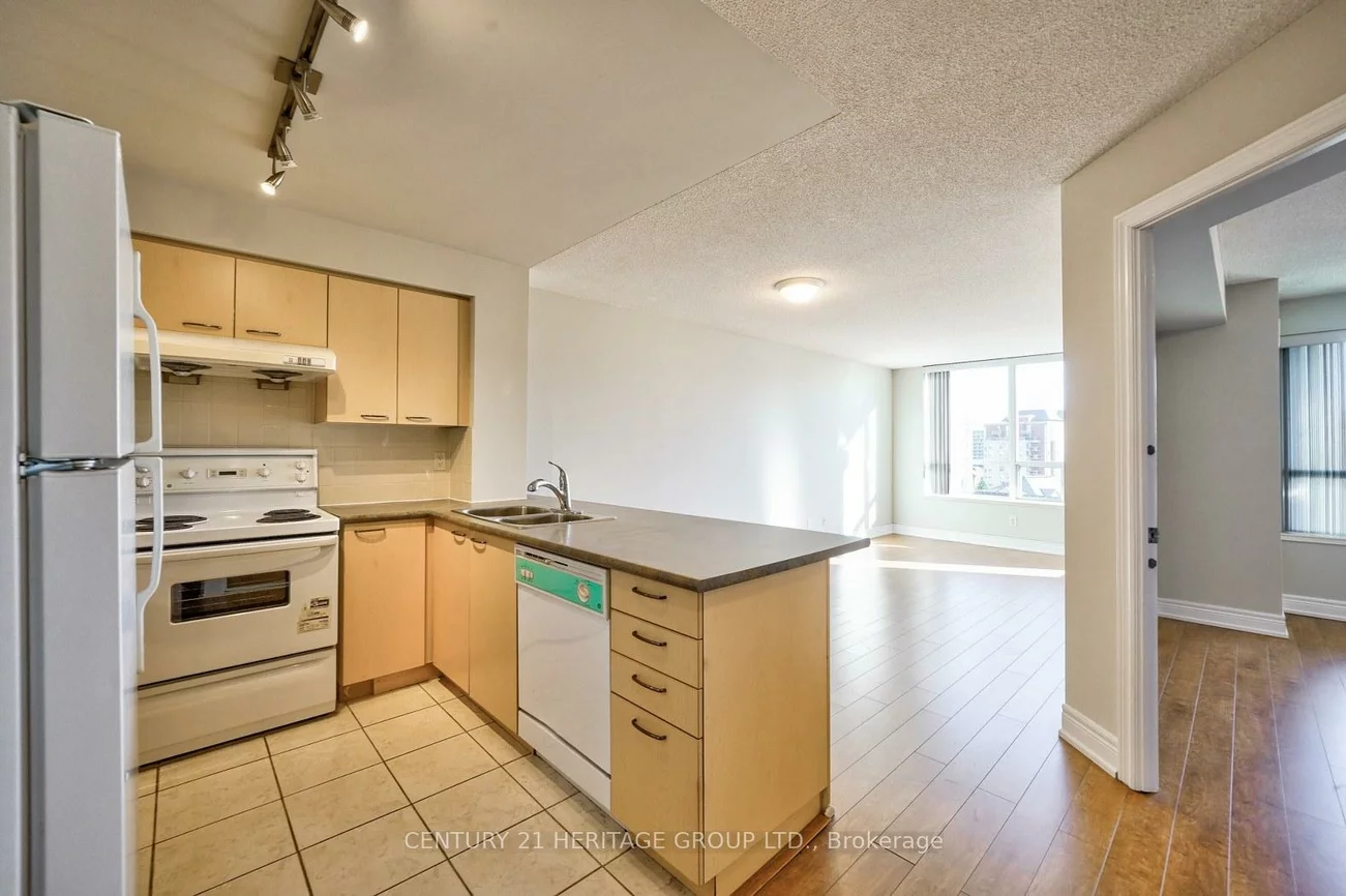 62, Suncrest, Commerce Valley, Markham