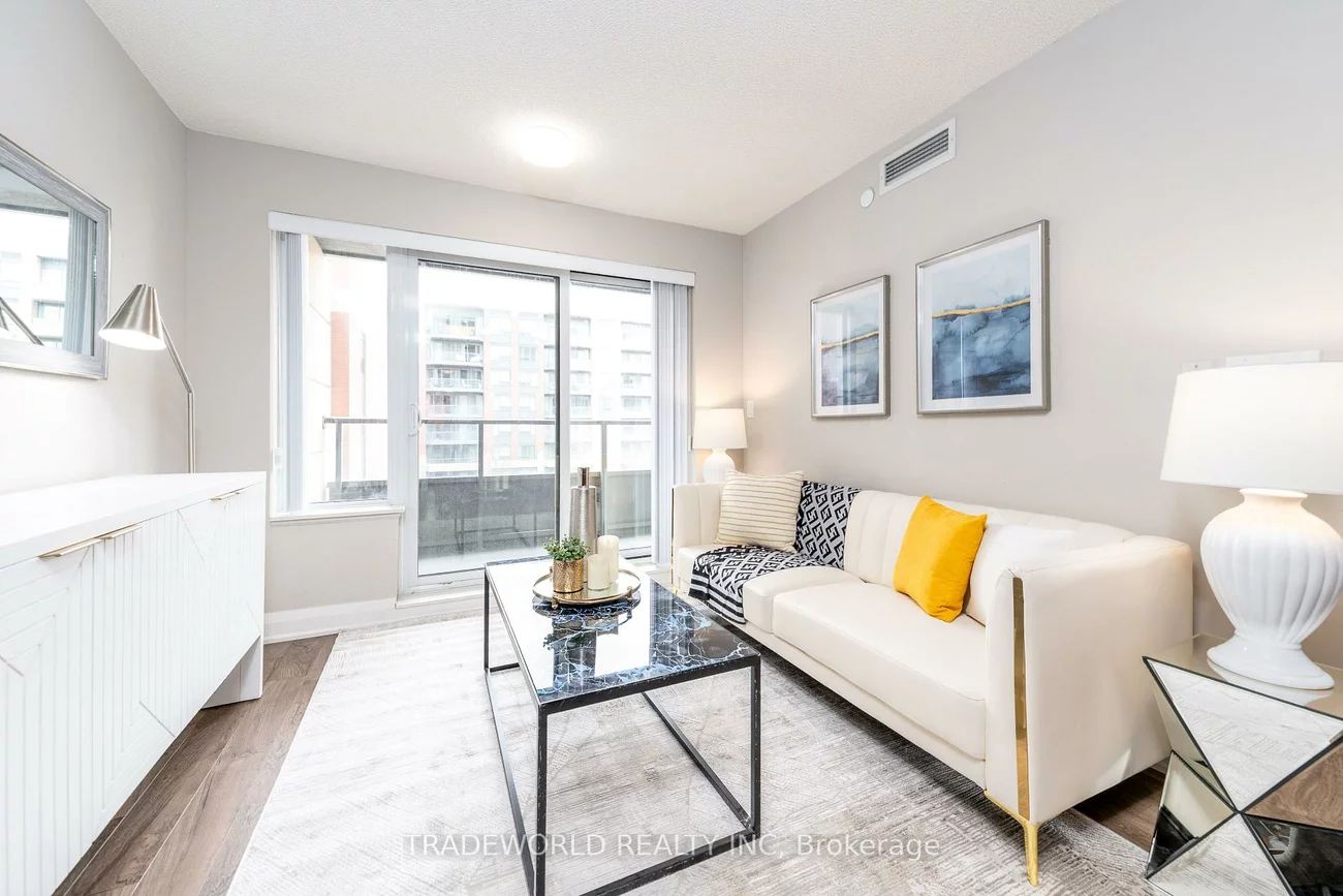 18, Uptown, Unionville, Markham