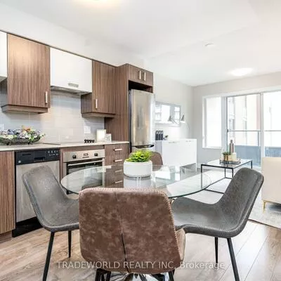 18, Uptown, Unionville, Markham