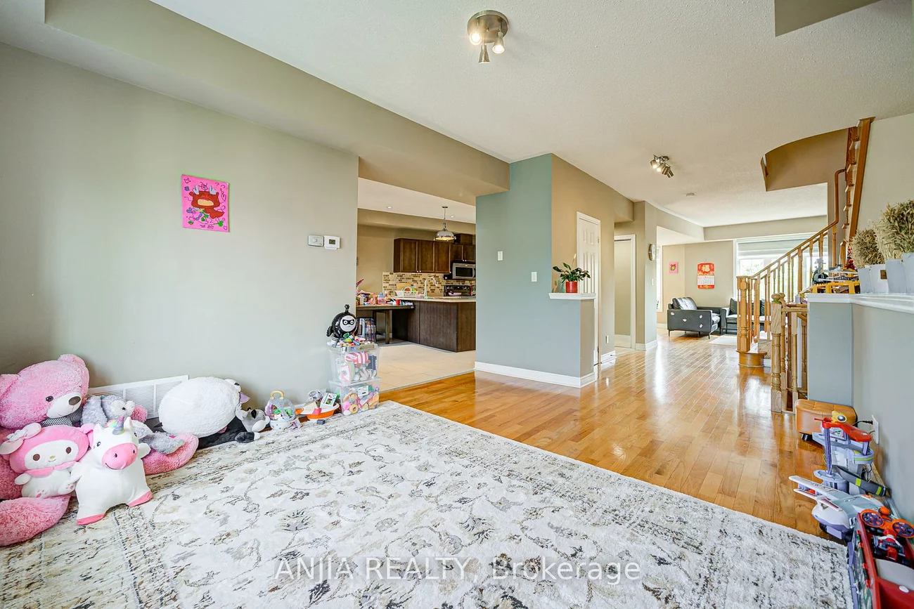 30, Greensborough Village, Greensborough, Markham