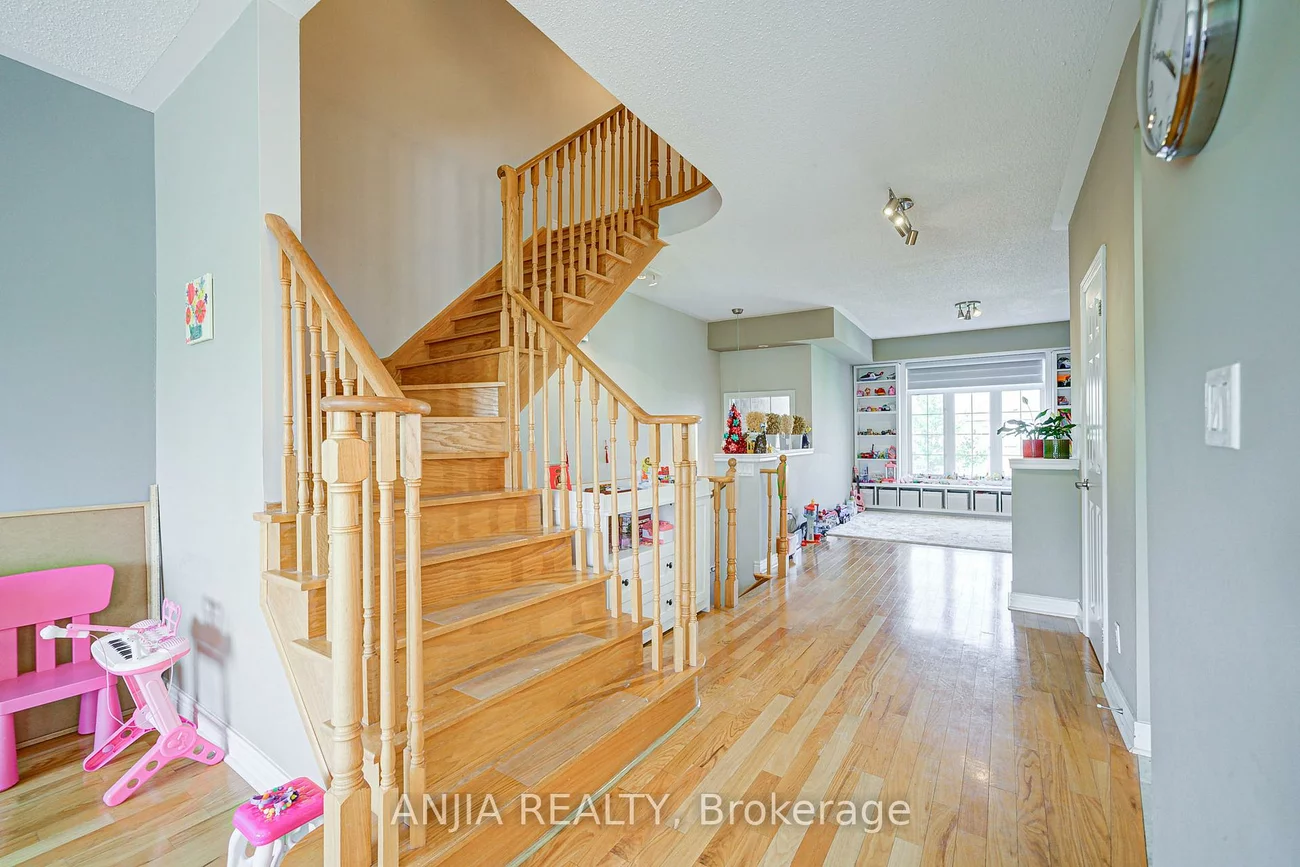 30, Greensborough Village, Greensborough, Markham
