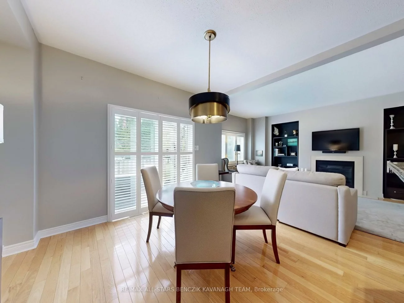 111, Louisbourg, Greensborough, Markham