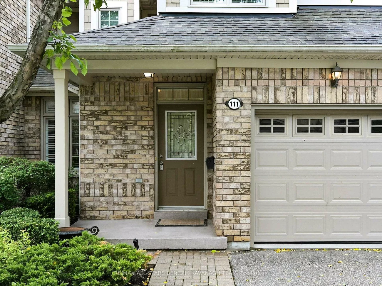 111, Louisbourg, Greensborough, Markham