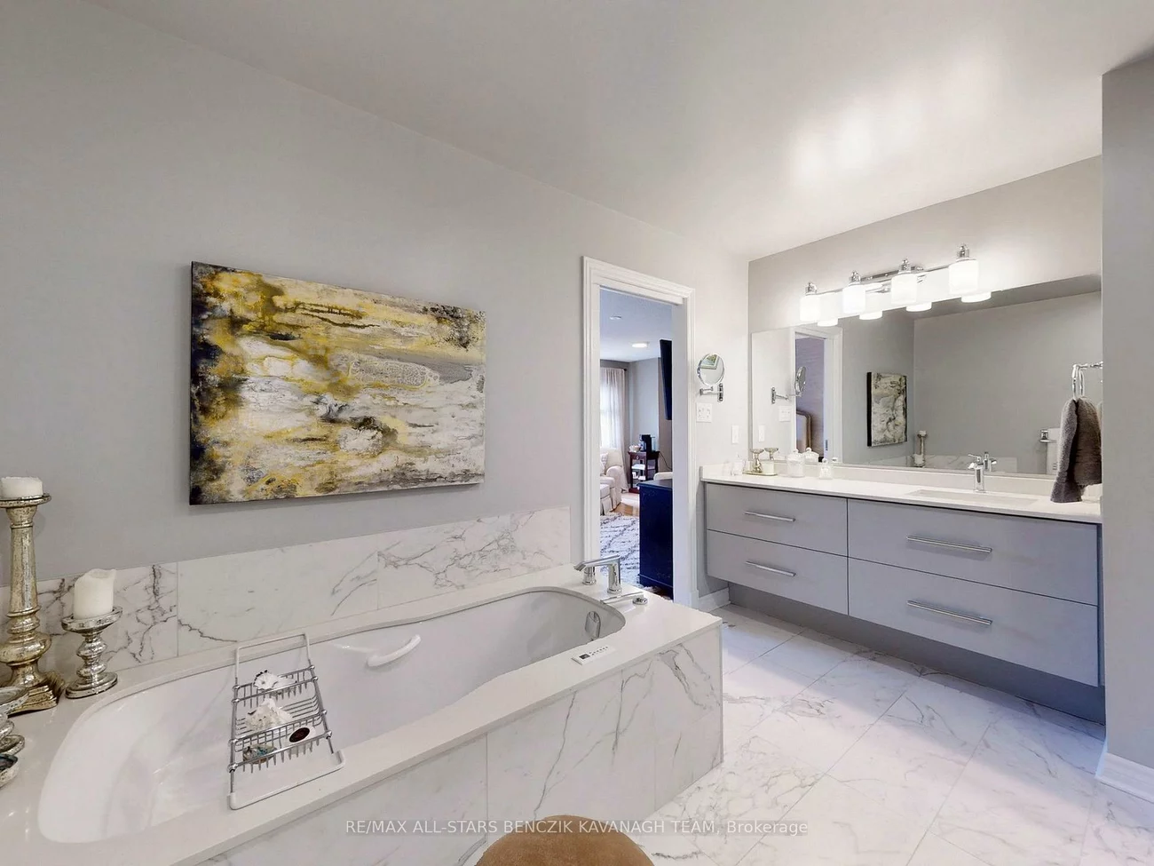 111, Louisbourg, Greensborough, Markham