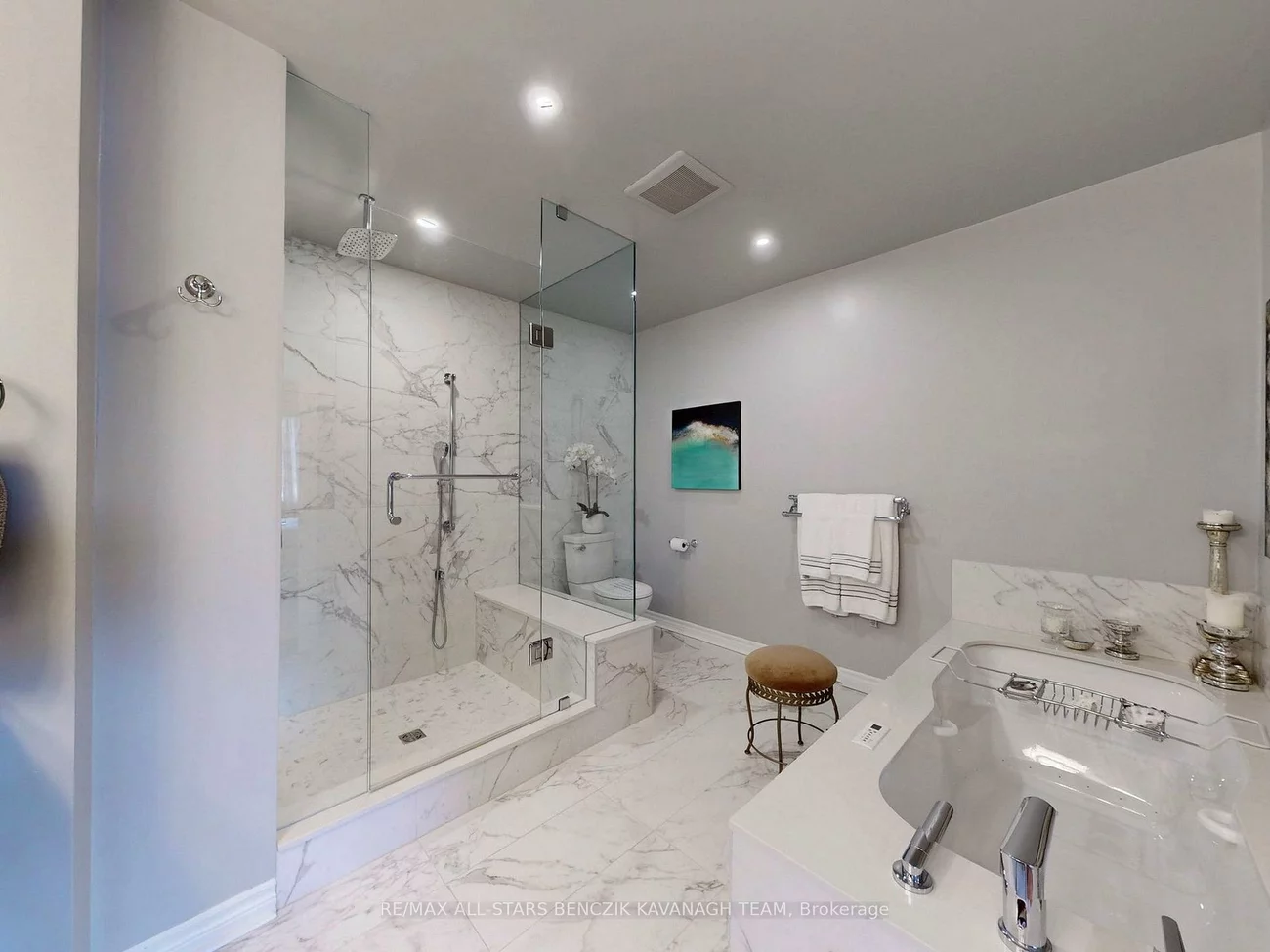 111, Louisbourg, Greensborough, Markham
