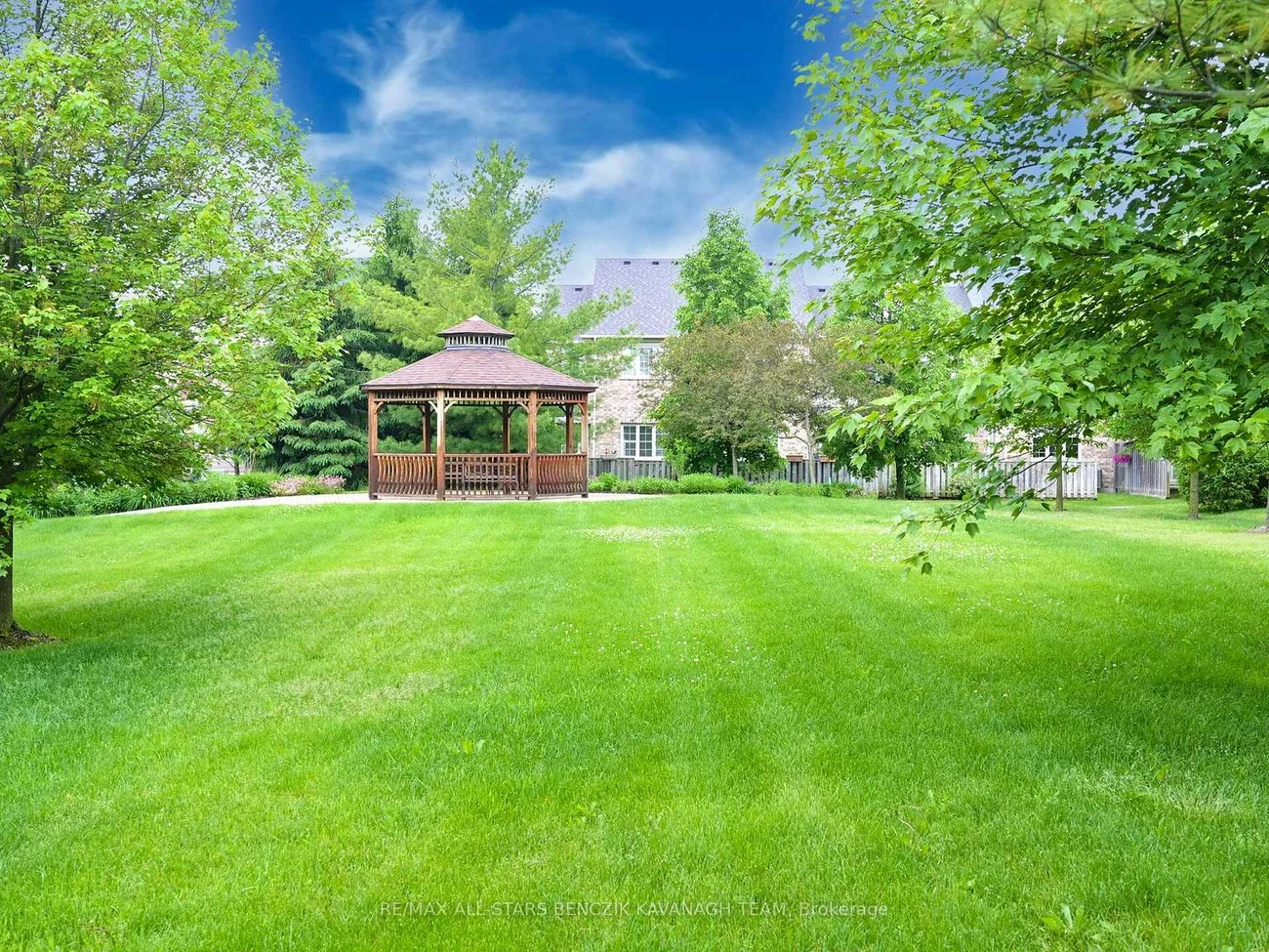 111, Louisbourg, Greensborough, Markham