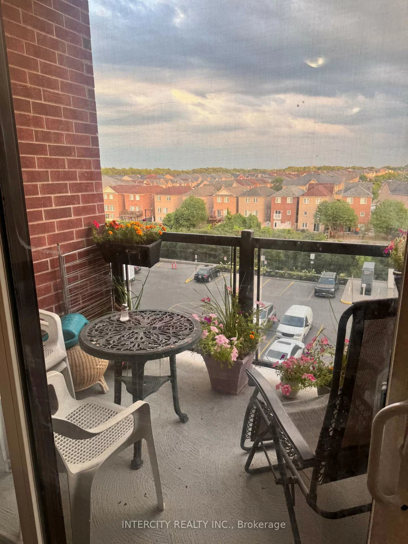 39, New Delhi, Cedarwood, Markham