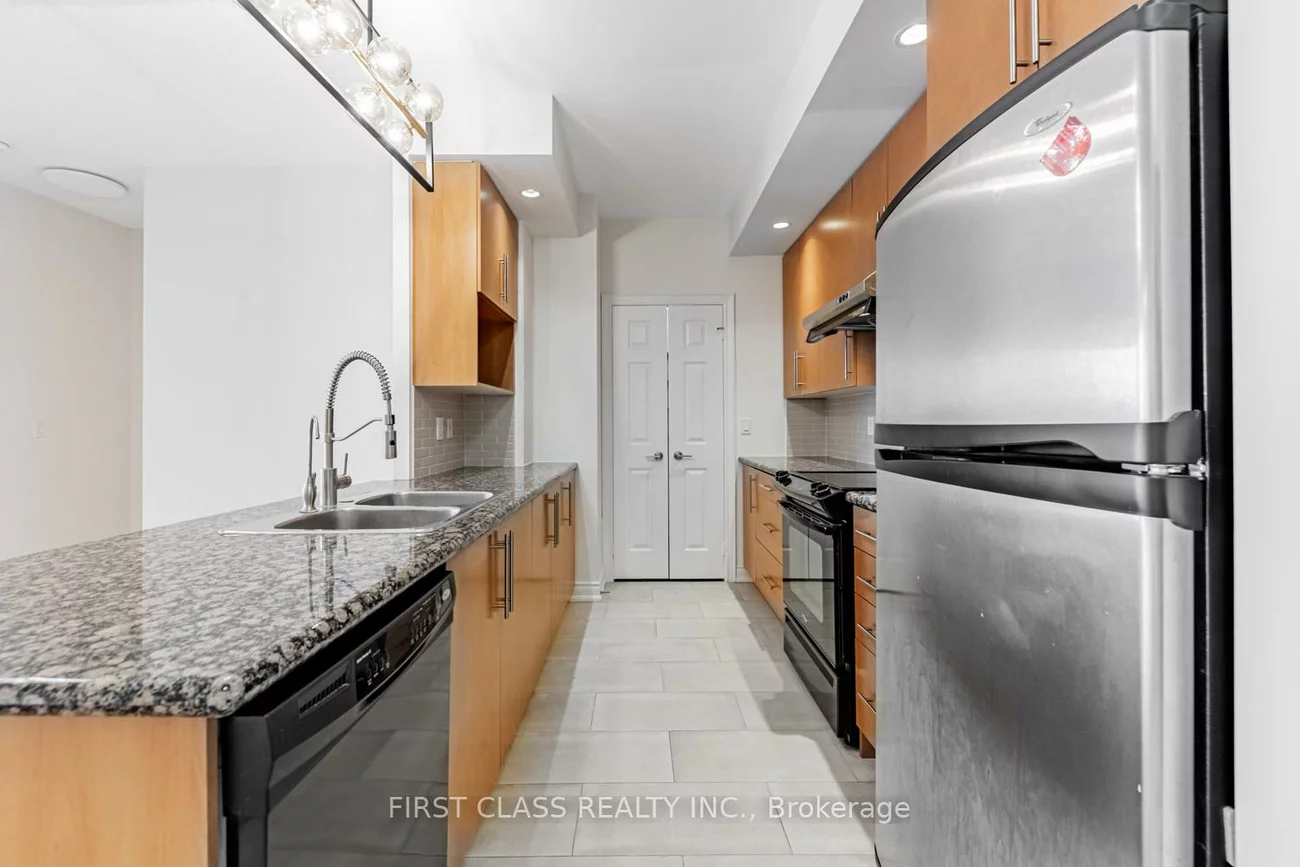 23, Cox, Unionville, Markham