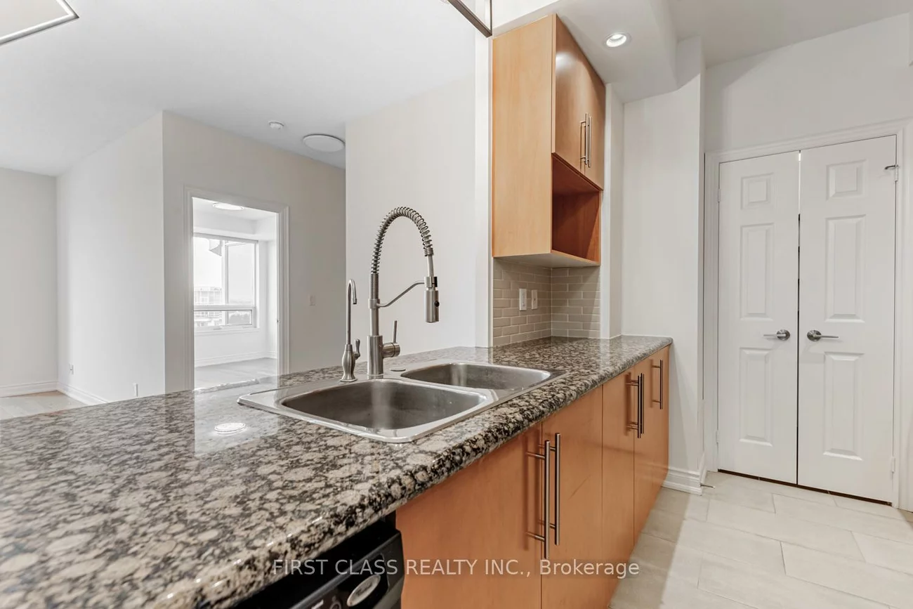 23, Cox, Unionville, Markham