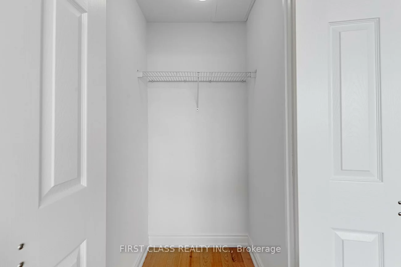 23, Cox, Unionville, Markham