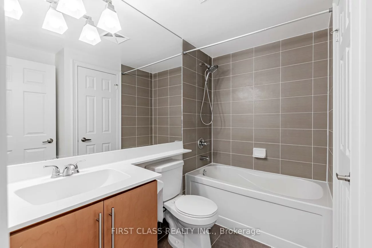 23, Cox, Unionville, Markham