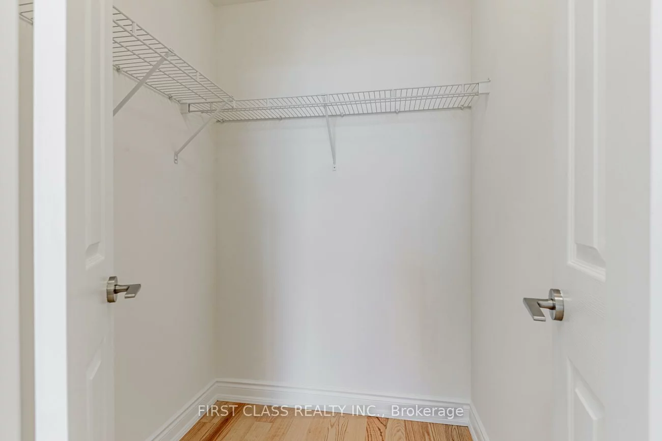 23, Cox, Unionville, Markham