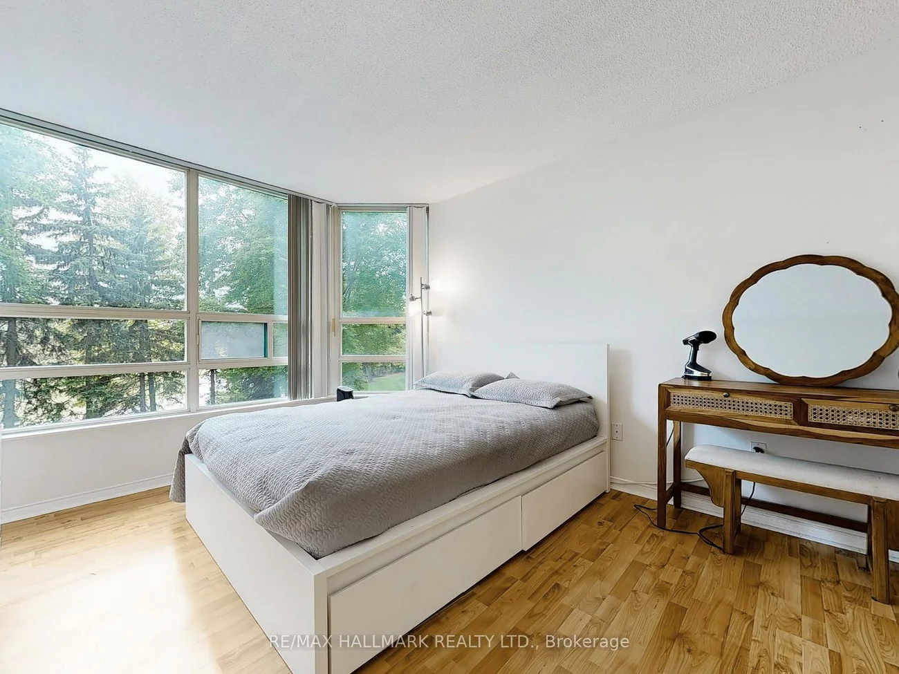 7805, Bayview, Aileen-Willowbrook, Markham