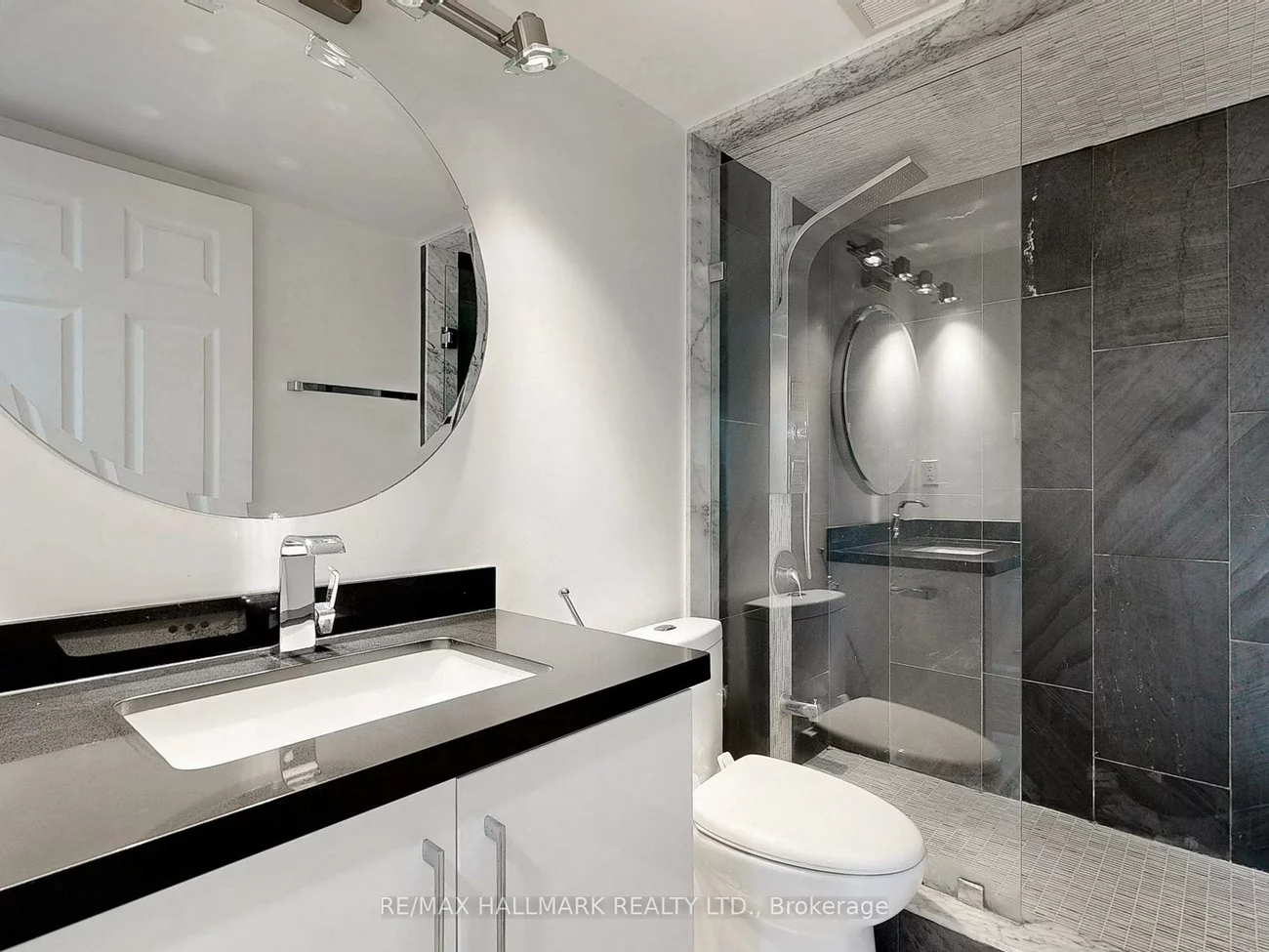 7805, Bayview, Aileen-Willowbrook, Markham