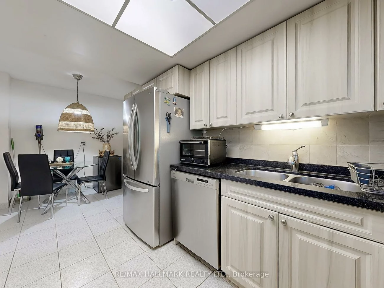 7805, Bayview, Aileen-Willowbrook, Markham