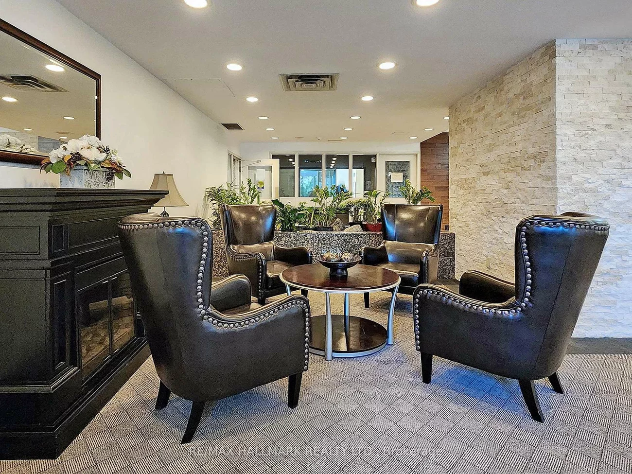 7805, Bayview, Aileen-Willowbrook, Markham