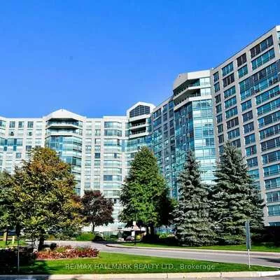 7805, Bayview, Aileen-Willowbrook, Markham