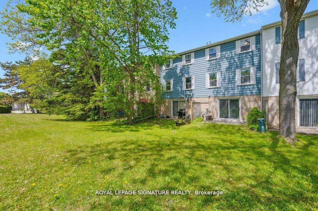 1856, John, Bayview Fairway-Bayview Country Club Estates, Markham