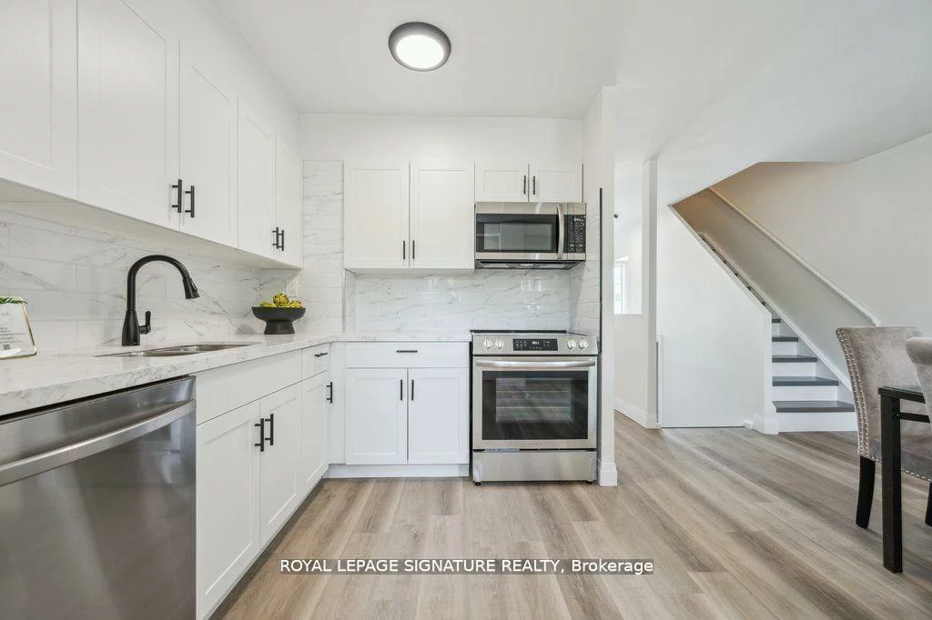 1856, John, Bayview Fairway-Bayview Country Club Estates, Markham