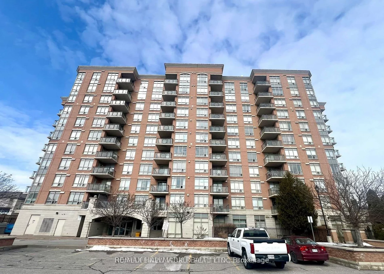 130, Pond, Commerce Valley, Markham