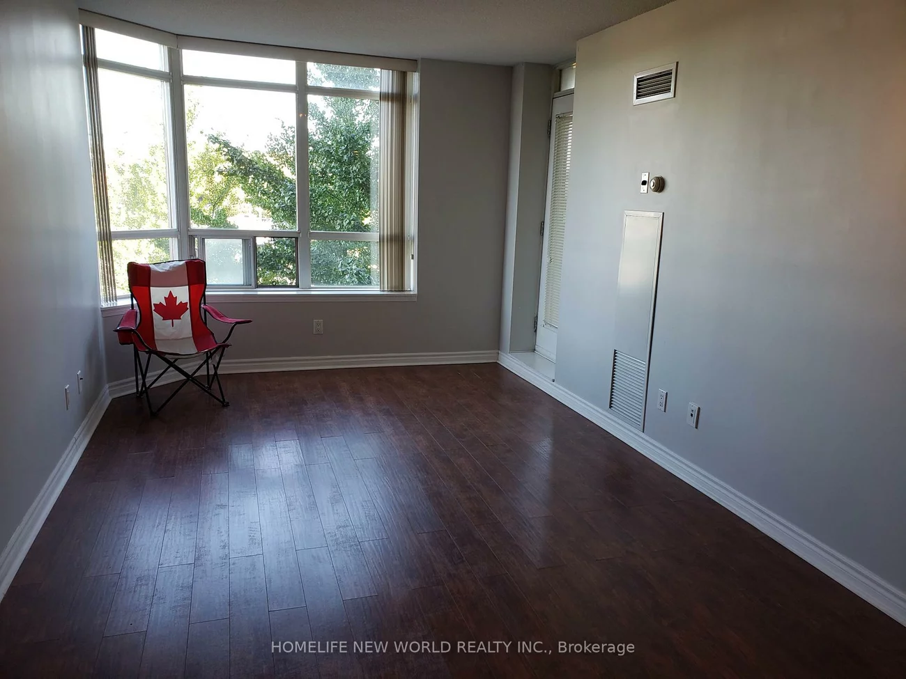 130, Pond, Commerce Valley, Markham