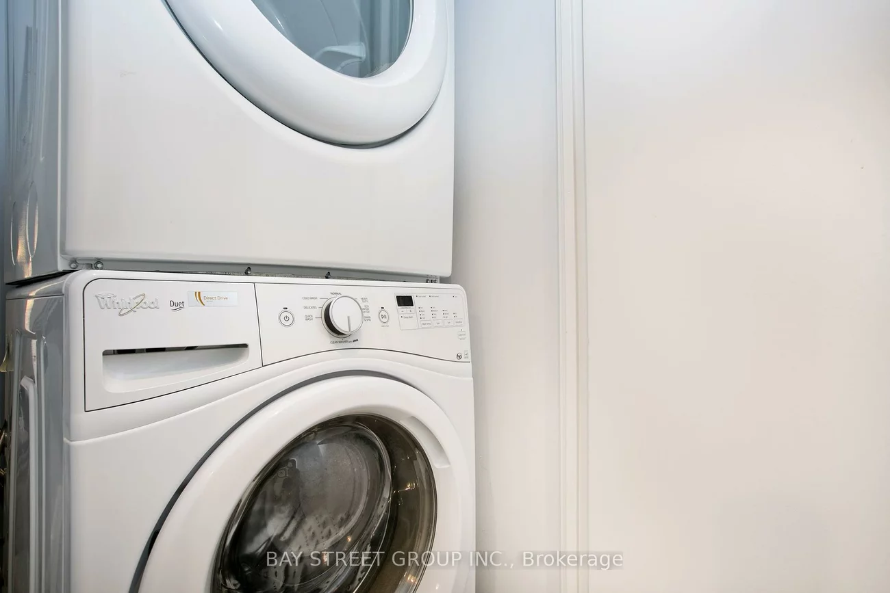 540, Bur Oak, Berczy, Markham