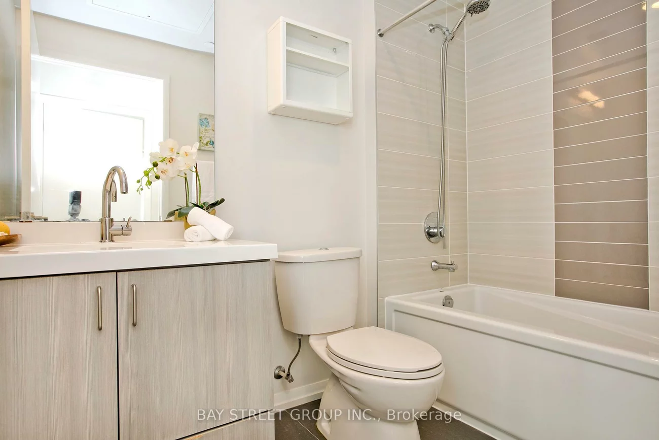 540, Bur Oak, Berczy, Markham