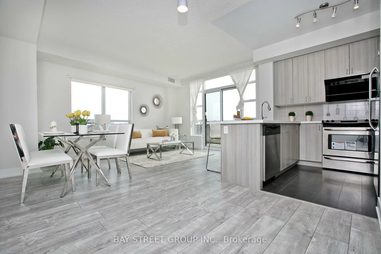 540, Bur Oak, Berczy, Markham