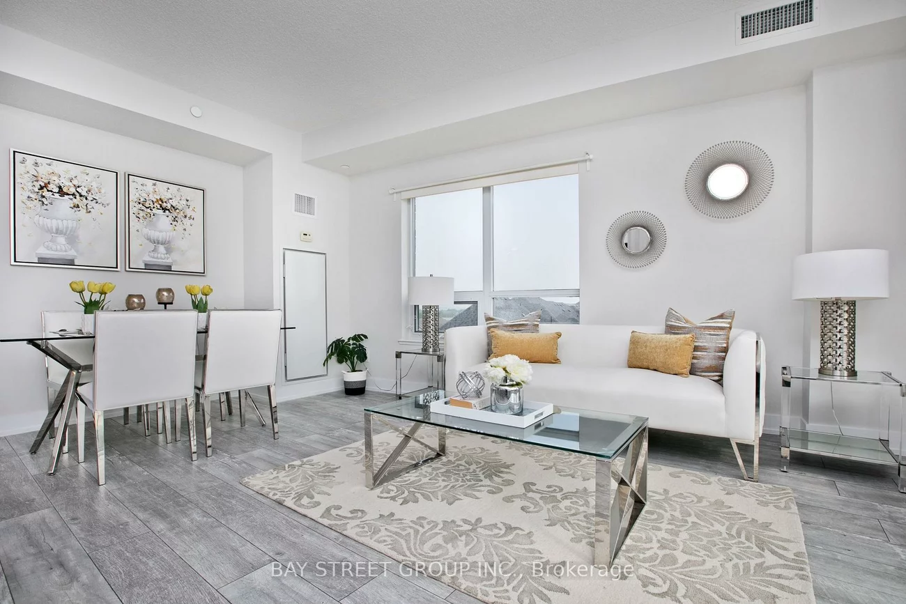 540, Bur Oak, Berczy, Markham