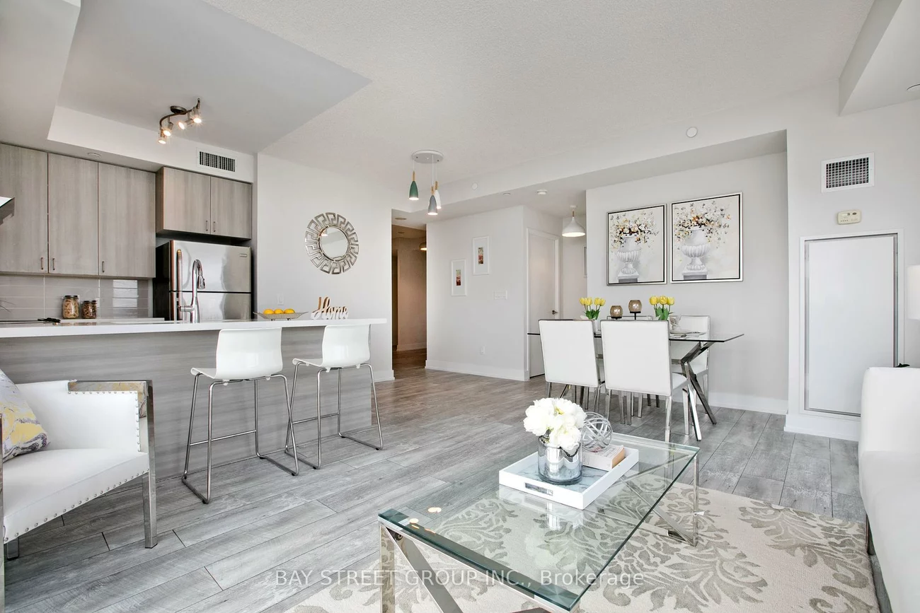 540, Bur Oak, Berczy, Markham